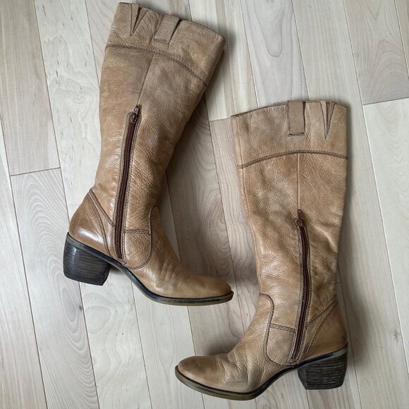 Vintage Western Leather Boots – Super Comfy Festival-Ready (Size 8) - Picture 6 of 8